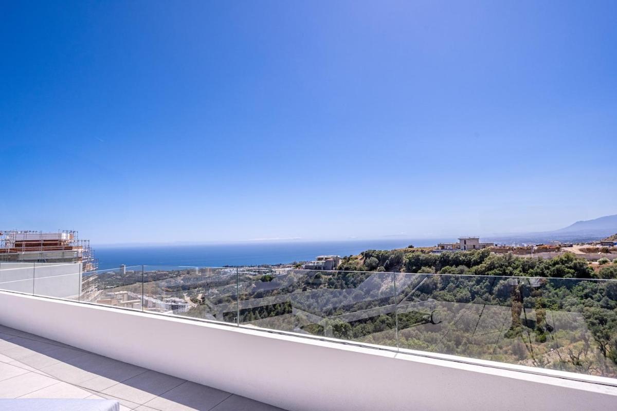 Fabulous Modern Sea View Bliss Apartament Marbella