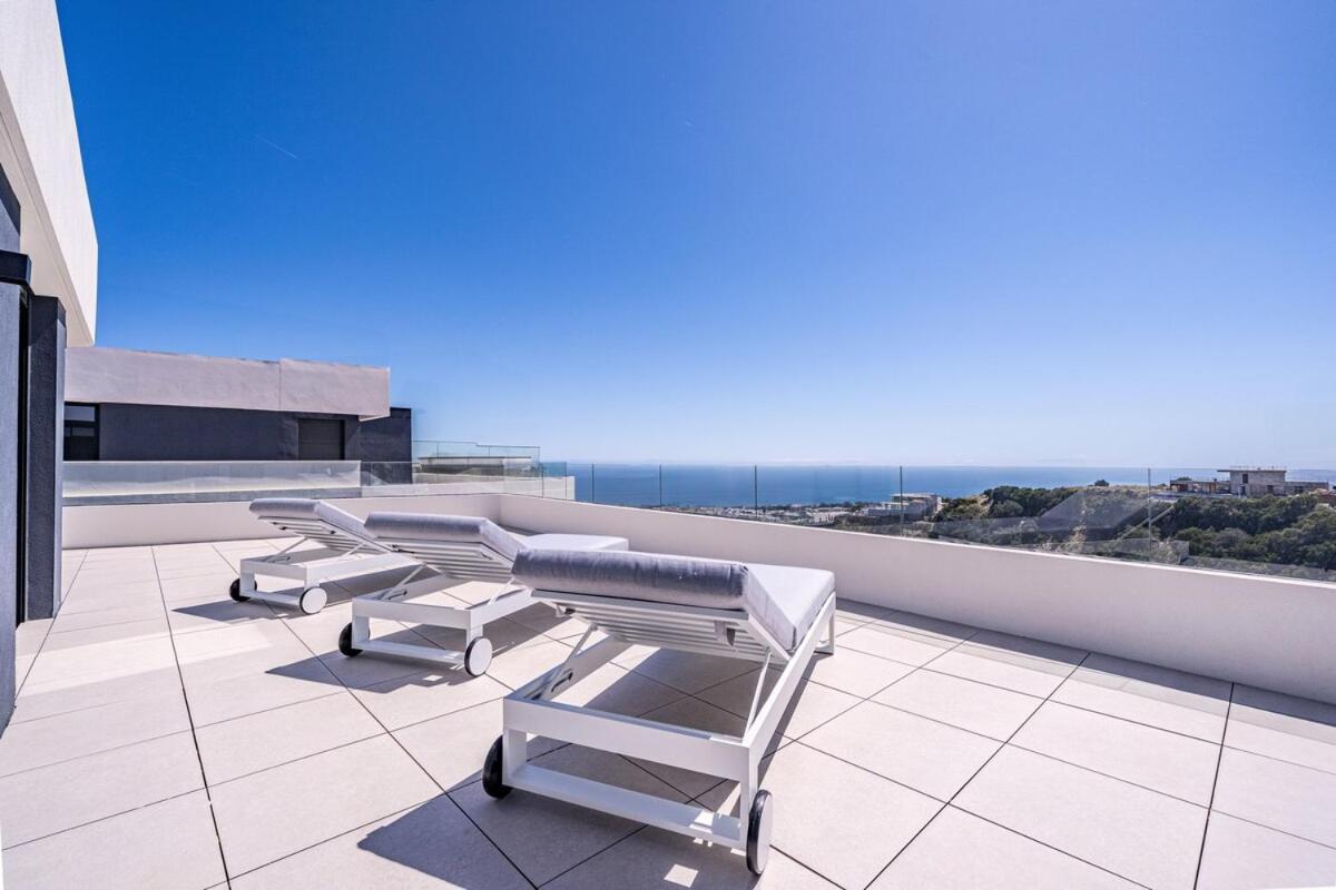 Fabulous Modern Sea View Bliss Apartament Marbella